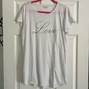 Victoria Secret - white nightgown tshirt - never won/ no tag
